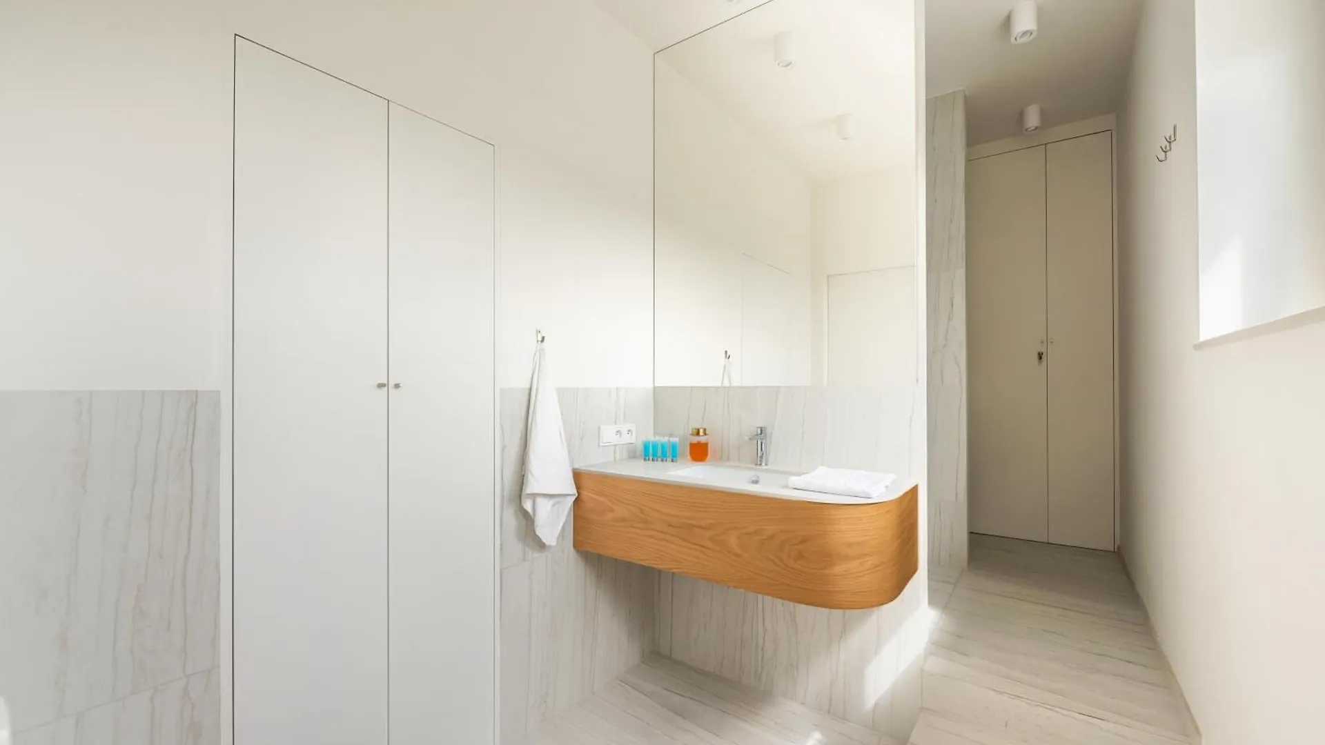 Krolewska Luxury Apartment Warsaw